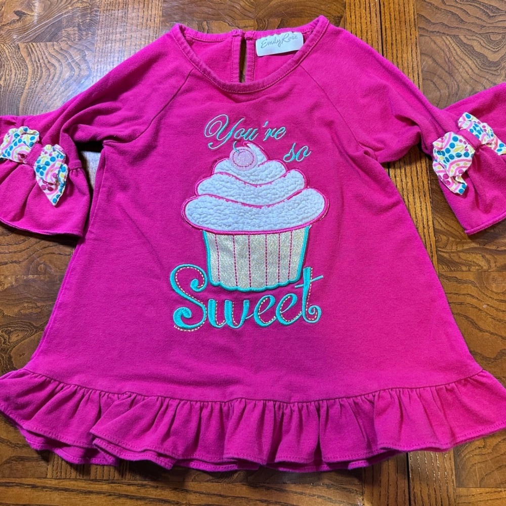 Emily Rose Girls Berry Pink Cupcake Applique Ruffle Top 4T great fall top